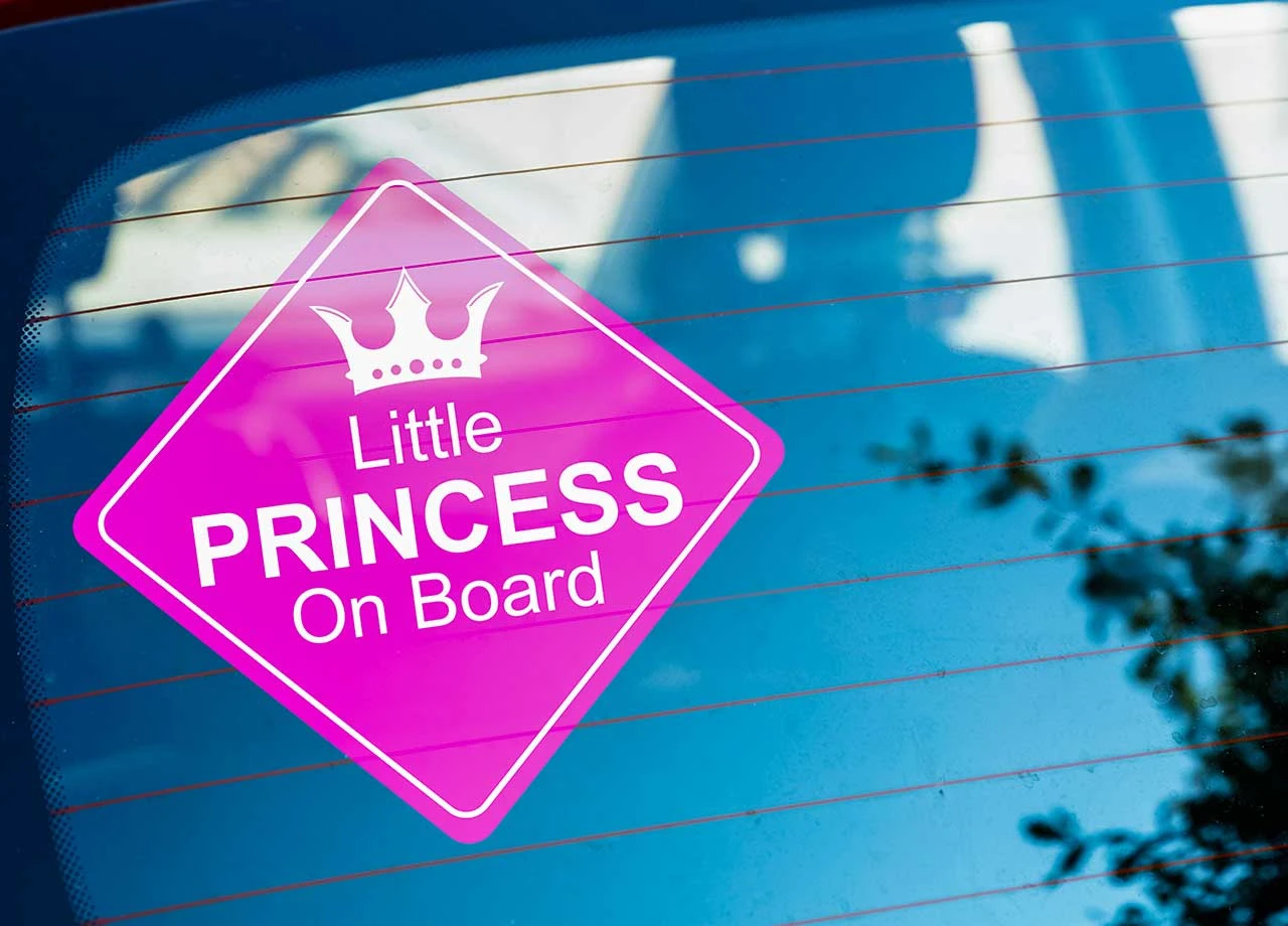 Auto-Aufkleber: Wann droht ein Bußgeld?