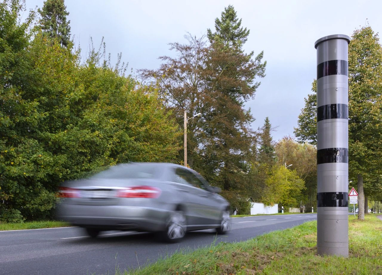 Lübecker Problem-Blitzer: Wieso werden unschuldige Autofahrer immer wieder geblitzt?