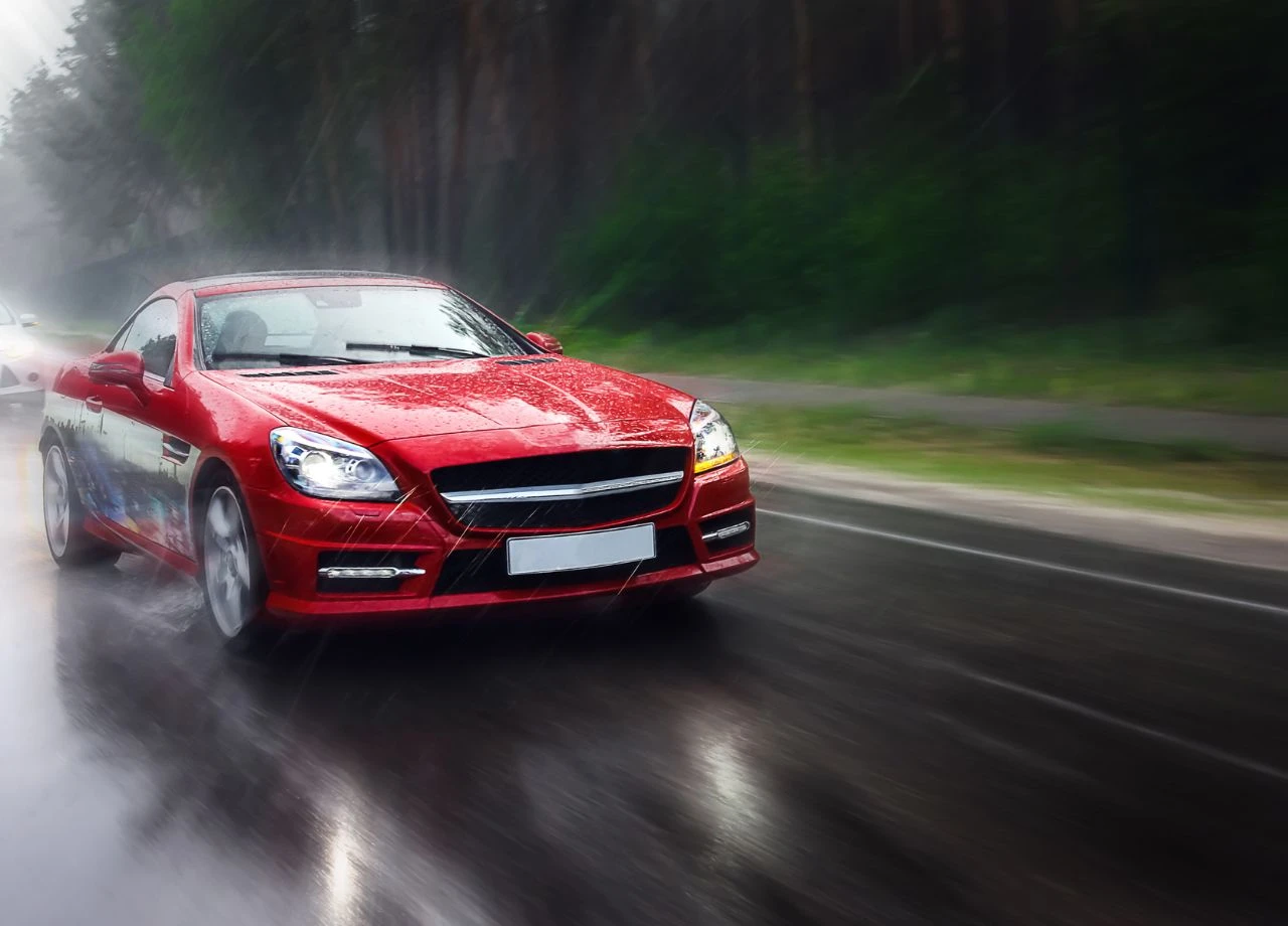 Wenn der Motor aufheult: Ein Sound, den Autoposer lieben