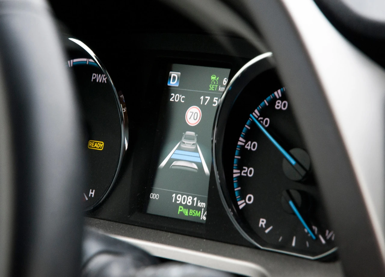 Tempolimit-KI im Straßenverkehr – eine Technik, die hohe Risiken birgt!