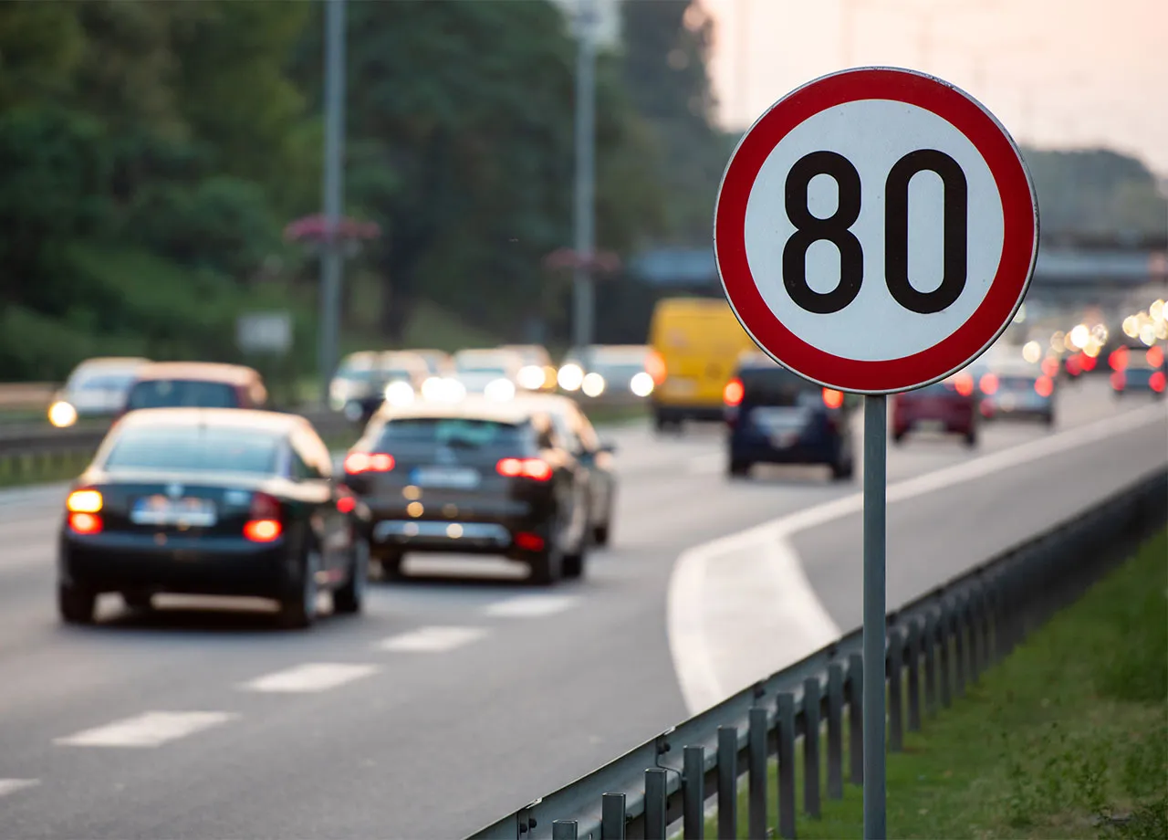 Achtung, Bußgeld! Diese fünf Tempolimit-Irrtümer können teuer werden
