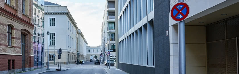 Hit im Netz: Senior auf der Suche nach seinem Auto