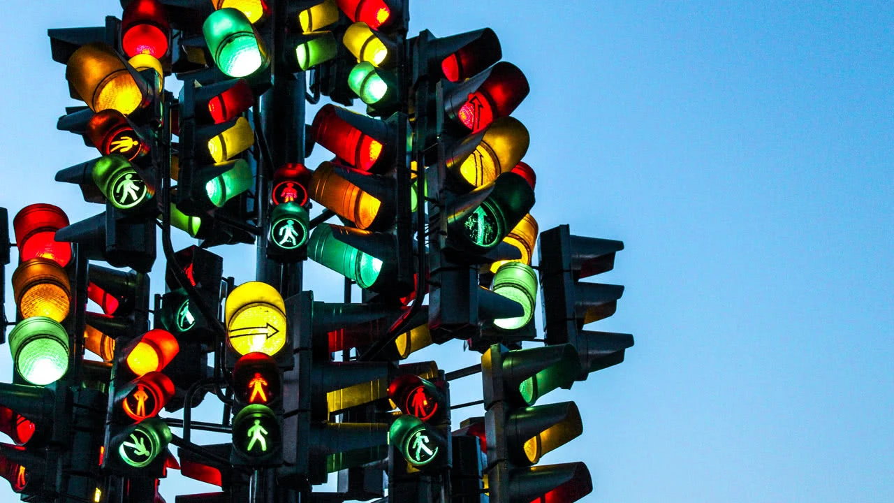 Intelligente Ampeln für fließenden Verkehr