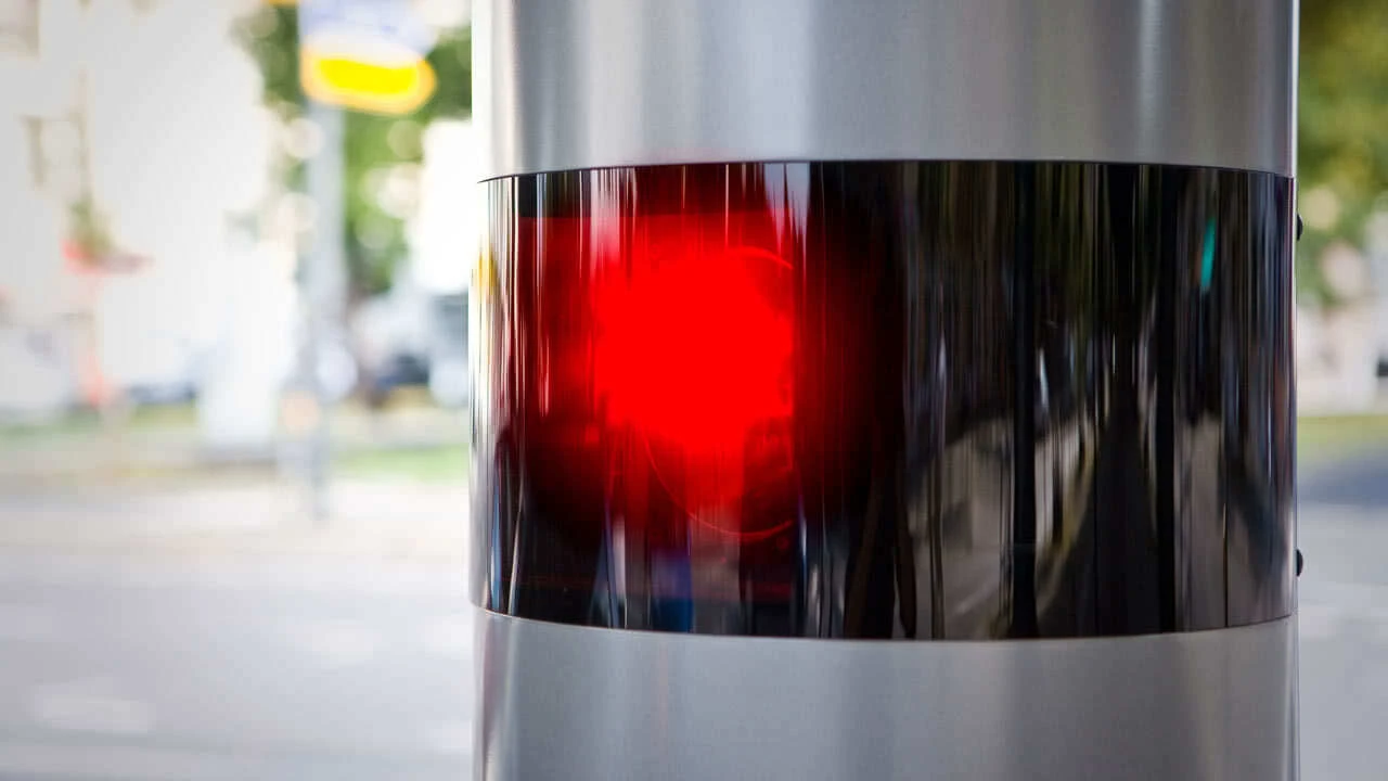 Kein Fahrverbot nach Tempoverstoß wegen fehlender Kontrolle der Eichmarken