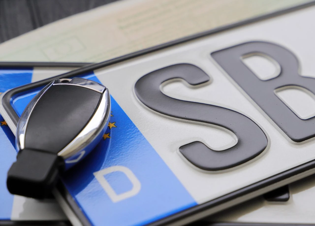 Digitale Kfz-Zulassung scheitert an analogem „Rubbelfeld“