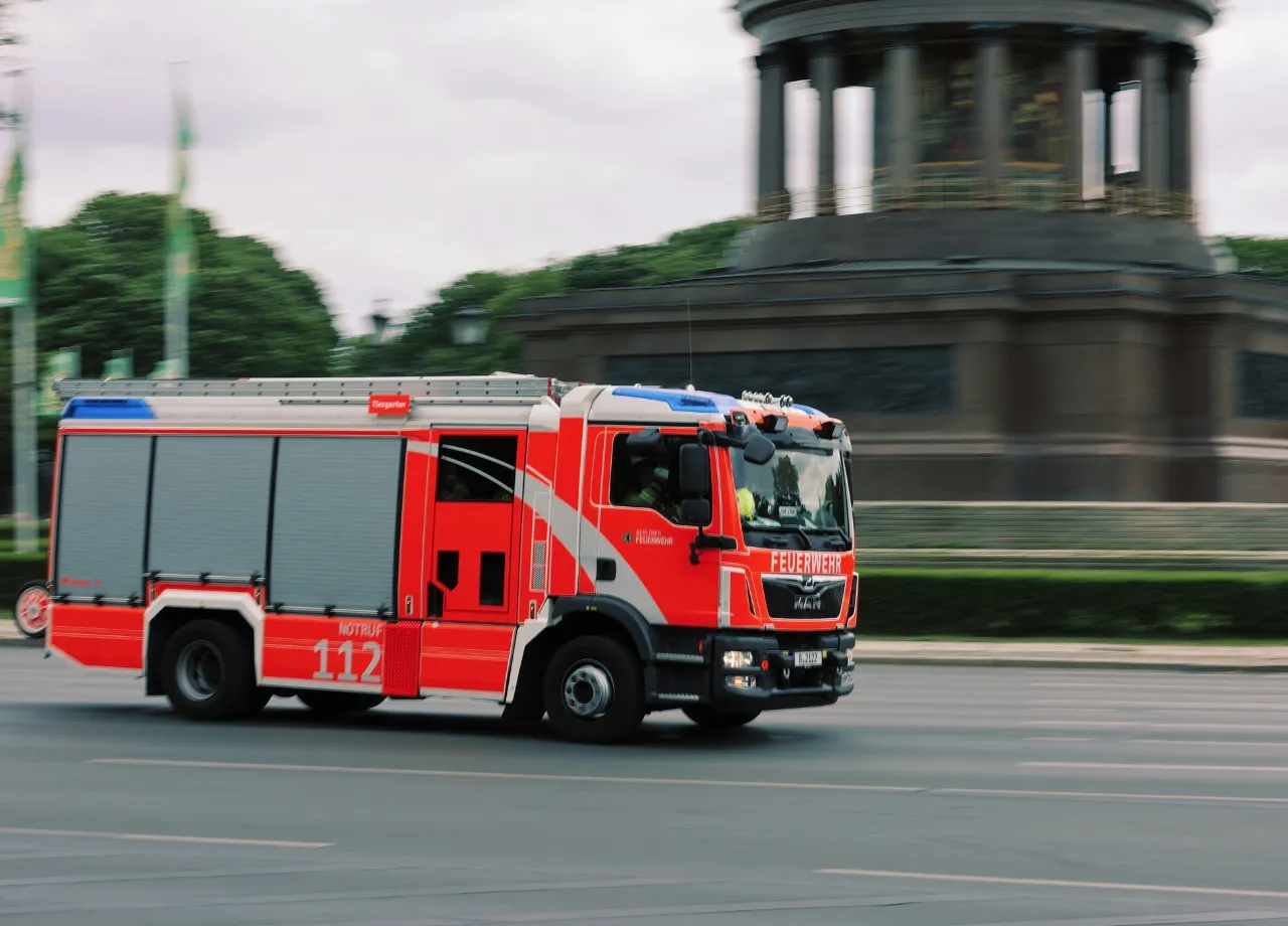 Knöllchen-Flut in Berlin: Polizei und Feuerwehr mit Bußgeldbescheiden lahmgelegt