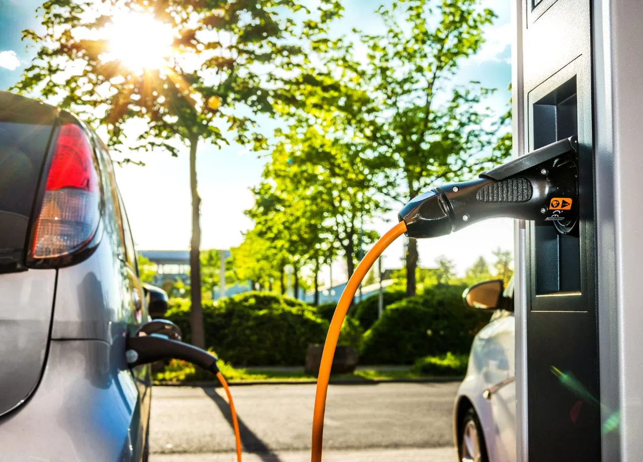 Ladesäulen-Flaute: E-Auto-Infrastruktur bleibt ungenutzt