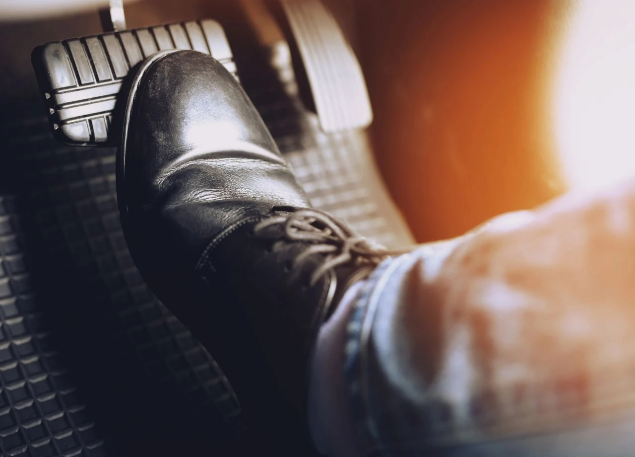 Schleichen im Verkehr: Sind Langsamfahrer auch Verkehrssünder?