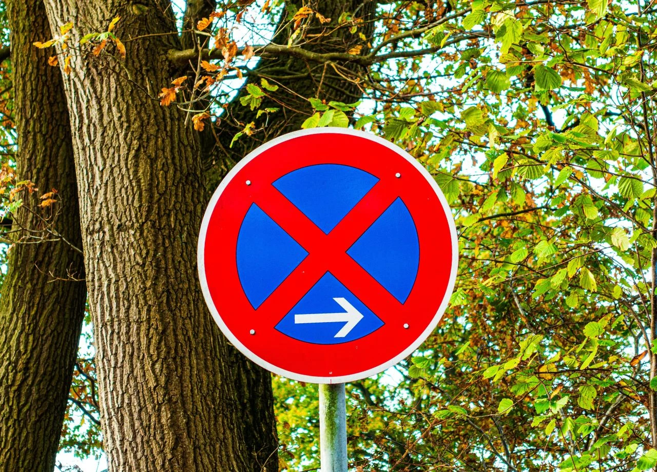 Parkplatzsuche? An diesen sieben Orten sollten Sie Ihr Auto auf keinen Fall abstellen