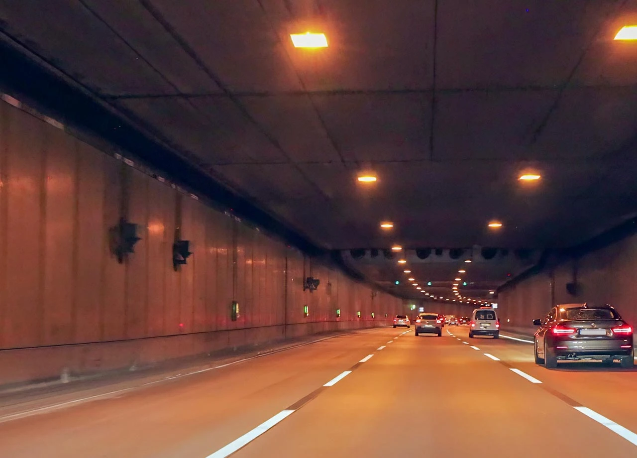 Mehr als 120.000 Autofahrer kalt erwischt: Infrarot-Blitzer auf der B14 bei Stuttgart führen zu Bußgeldeinnahmen in Millionenhöhe