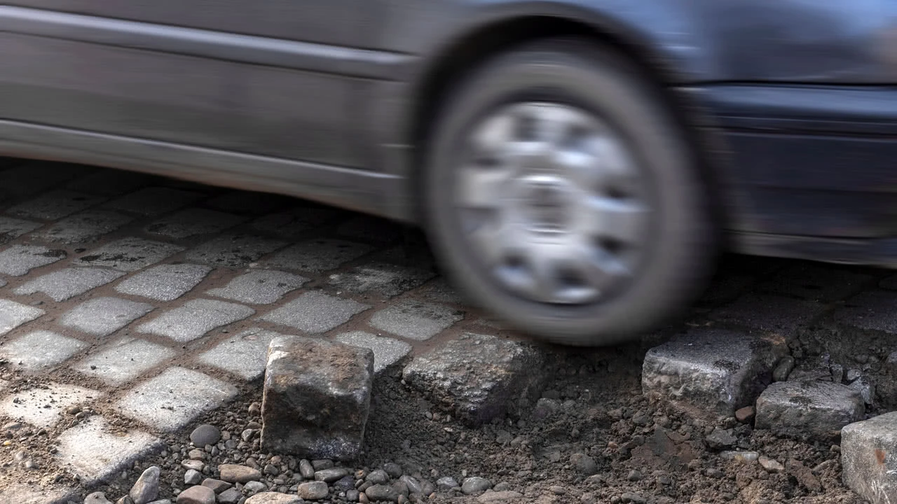 Stadt will mit Fallgrube gegen Geschwindigkeitsverstöße vorgehen