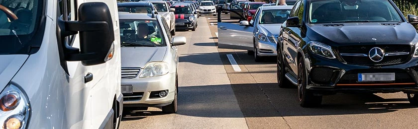 Verhaltensregeln im Stau – ist Aussteigen erlaubt?