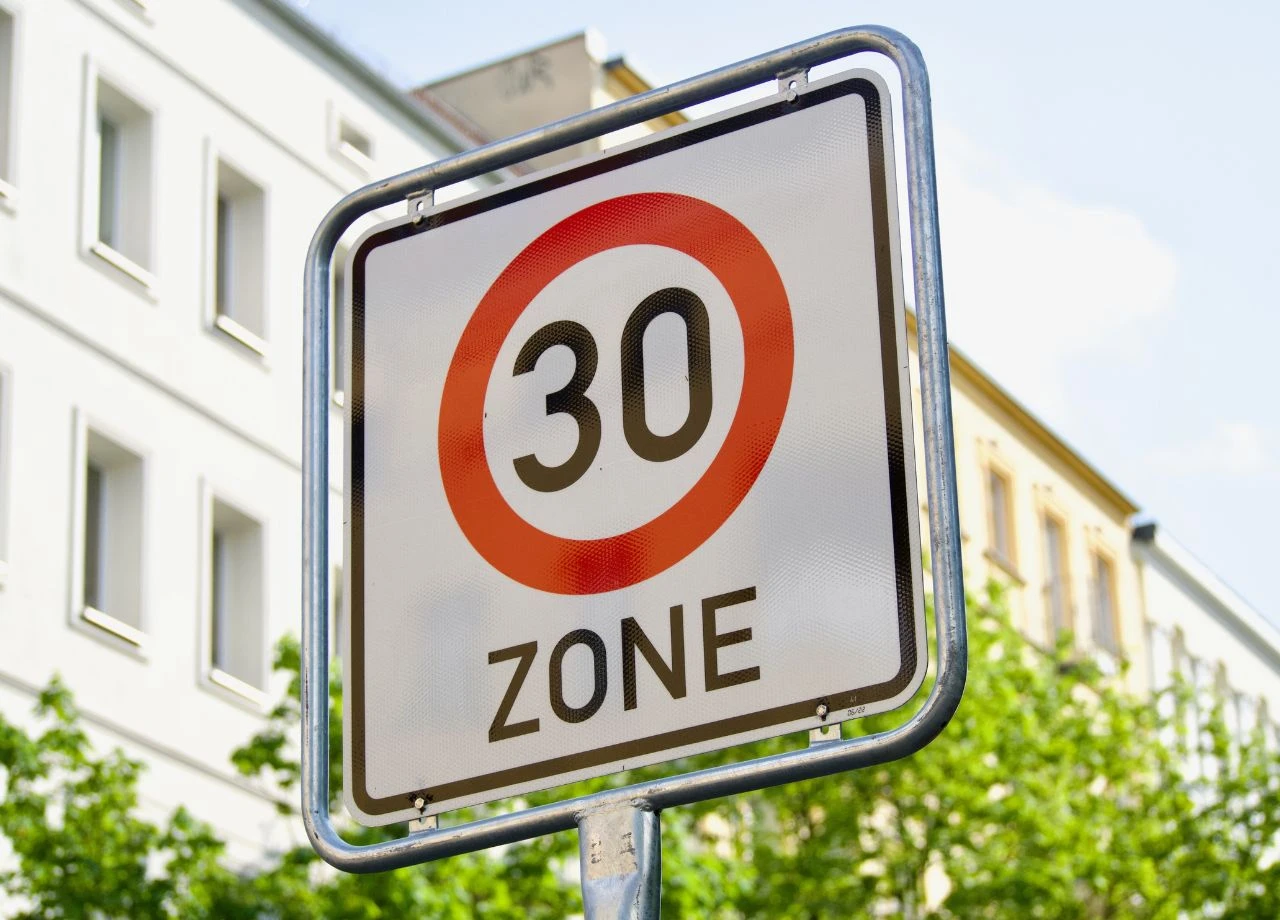 Verkehrsstress in Leipzig: Autofahrer fürchten Ausweitung von 30er-Zonen