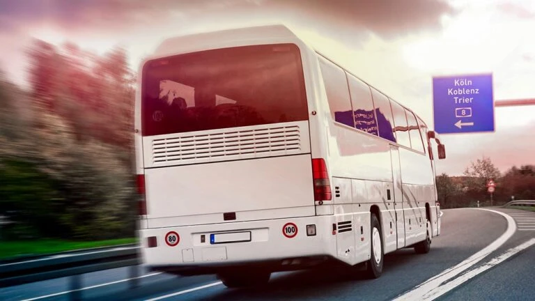 Bußgeldkataloge - Bußgeldkatalog Lkw & Kraftomnibusse